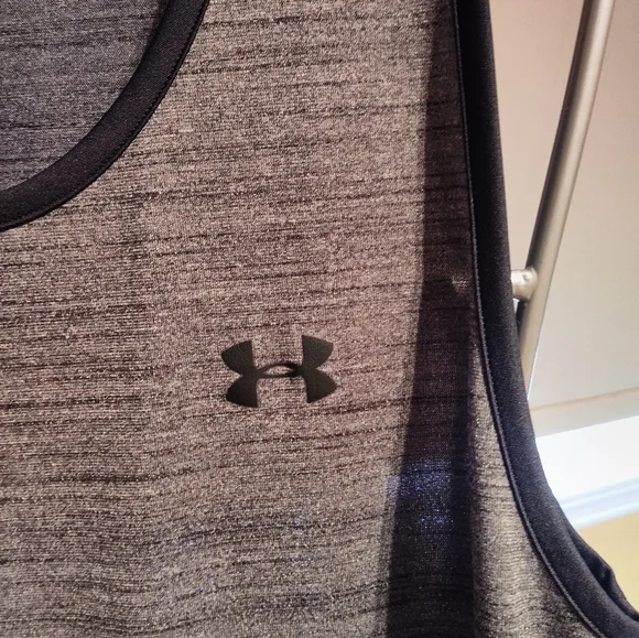 Under Armour tank top - Picture 3 of 6